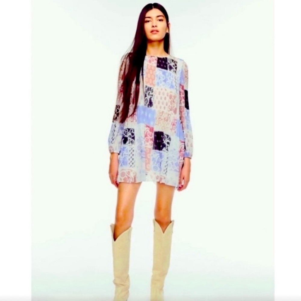 Aritzia Wilfred “Daydreamer” Mini Pleated Dress - Size Medium
